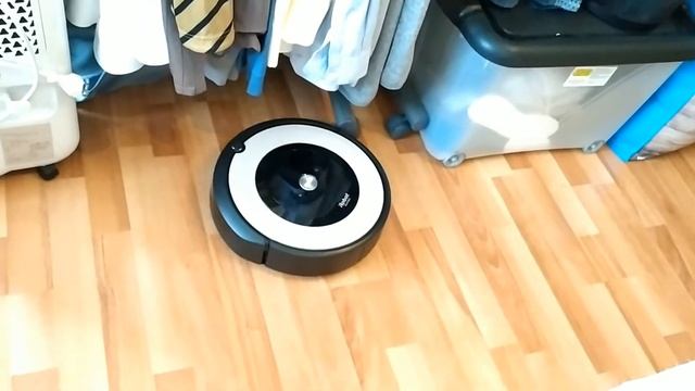 iRobot Roomba e5 e5152 robot vacuum testdrive смотреть онлайн