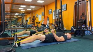 КАК НАКАЧАТЬ БИЦЕПС с ГРЫЖЕЙ? | УПРАЖНЕНИЯ на БИЦЕПС с ПРОБЛЕМНОЙ СПИНОЙ.