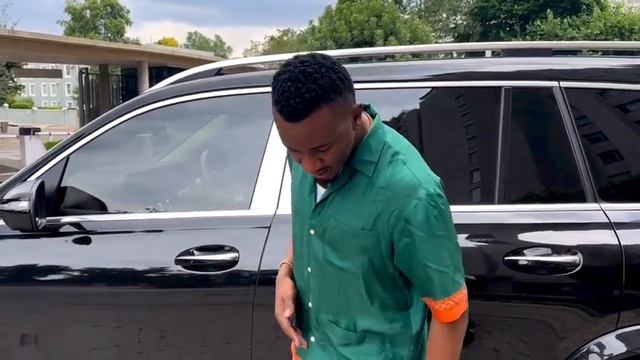 Prophet Passion Java shows off maybach car смотреть онлайн