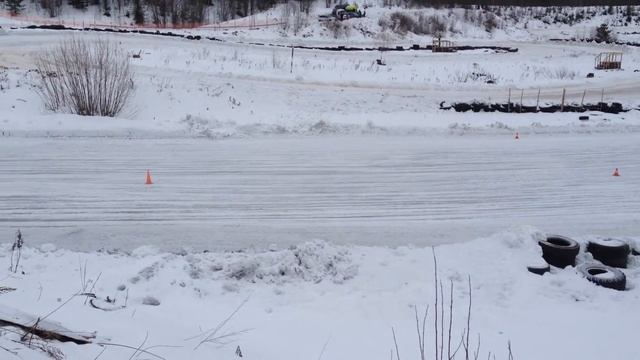 07.02.2016г. 3 этап КВО по ралли-спринту. Санниково. 1 заезд смотреть онлайн