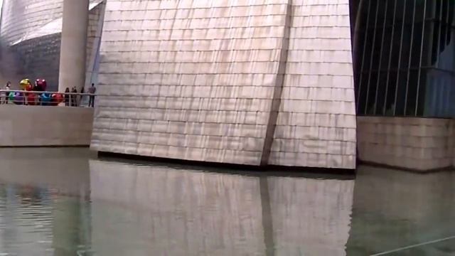 Guggenheim Museum Bilbao Spain 2014, LVBO Travel смотреть онлайн