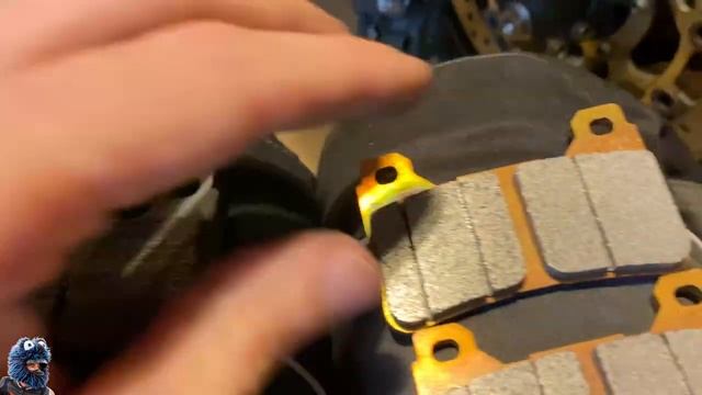 Como cambiar pastillas de freno de la Honda CBR 600 RR 2005 | SinPlomo97 смотреть онлайн