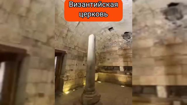 В подземельях у Стены Плача смотреть онлайн