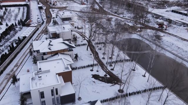Элитный коттеджный городок в Киеве на берегу Днепра. Marinero Residence смотреть онлайн