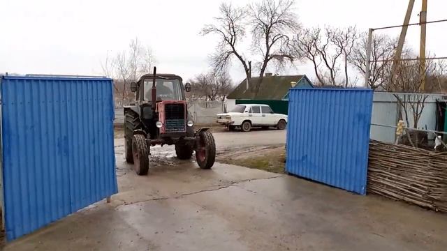 відновлення МТЗ-80 ч.1 (переобуваем гуму) смотреть онлайн