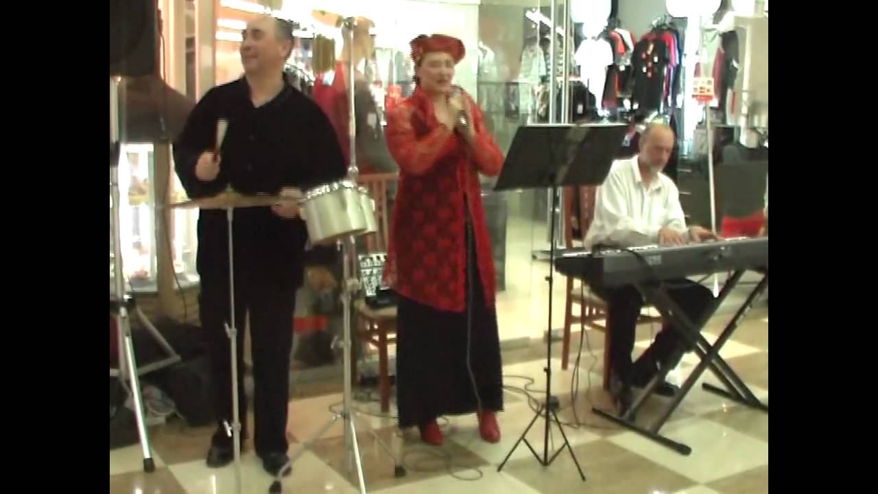 Killing Me Softly (Perry Como, Roberta Flack) смотреть онлайн