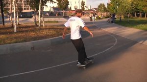 Не вставай на скейт, пока не посмотришь это видео! Как делать повороты и развороты на скейтборде?!