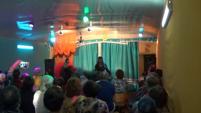 Цыганский танец. Теплоход "Урал" смотреть онлайн