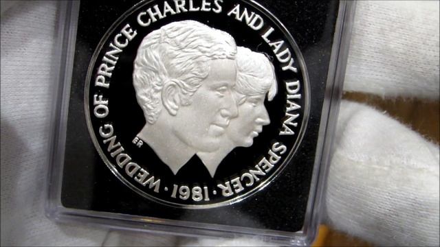 Уганда. 100 шиллингов 1981. Свадьба принца Чарльза и леди Дианы смотреть онлайн