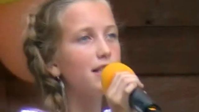 Кристина Лохматова на сцене смотреть онлайн