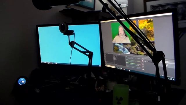 Tech Time - Razer Kiyo, Web Cam with Ring Light смотреть онлайн