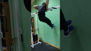 Челендж Максим Битаров Кмс по армреслингу 30 выходов силы на две руки за 6 минут)
