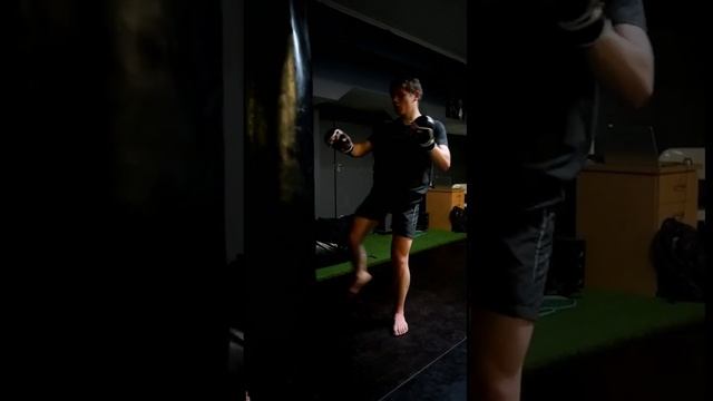 Bag-work || Vector MMA #boxing #fitness #mixedmartialarts #kickboxing #mma смотреть онлайн