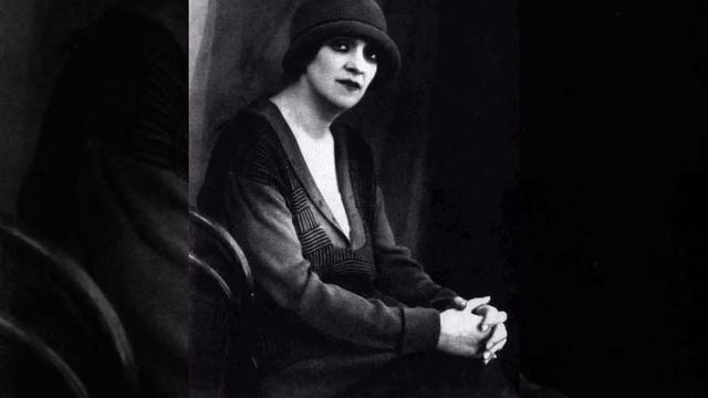 Фаине Раневской. Читает: Дина Тумаркина. Стихи: Лейла Бегим смотреть онлайн