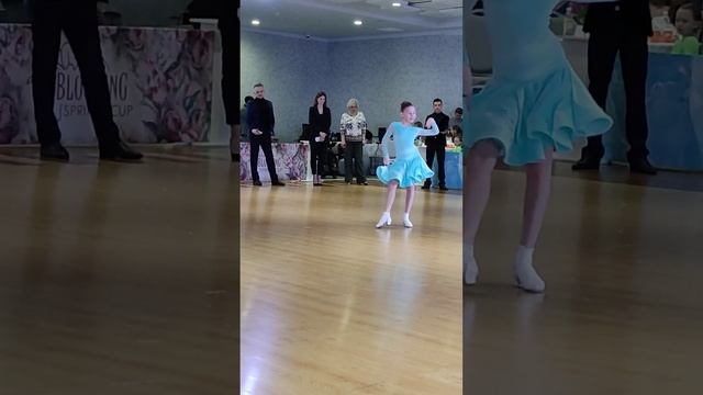 ювеналы 2 La(10-12) смотреть онлайн