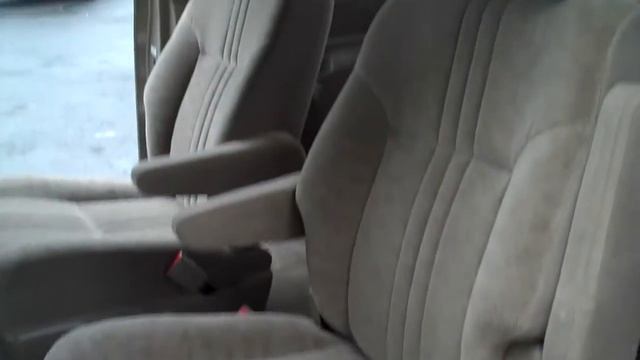 2002 Toyota Sienna LE смотреть онлайн