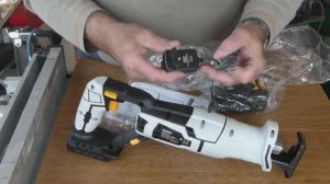 Китайская аккумуляторная сабельная пила. Обзор и тест.