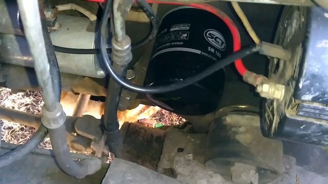 КАК ОТКРУТИТЬ МАСЛЯНЫЙ ФИЛЬТР БЕЗ КЛЮЧА И ОТВЕРТКИ.HOW TU REMOVE OIL FILTER смотреть онлайн