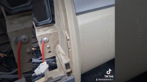 как снять центральную консоль ниссан тиида