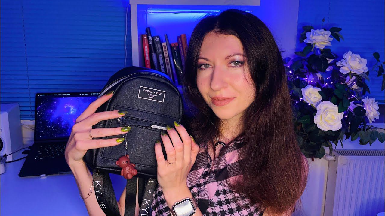АСМР ЧТО В МОЕЙ СУМКЕ / РАССЛАБЛЕНИЕ / ШЁПОТ / ТРИГГЕРЫ / WHAT'S IN MY BAG / ASMR смотреть онлайн