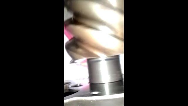 Melepas as compresor Screw pakai dongkrak смотреть онлайн
