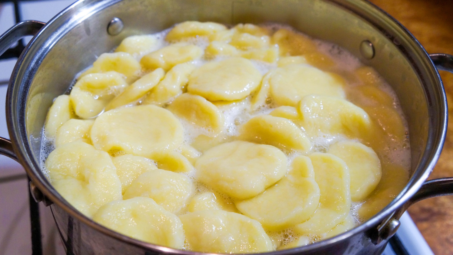 Забытый КОПЕЕЧНЫЙ РЕЦЕПТ из 90-х! КОГДА ДЕНЕГ НЕТ, А ДО ЗАРПЛАТЫ ДАЛЕКО! Мало кто знает этот рецепт. смотреть онлайн