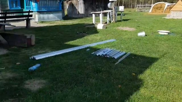 Теперь на нашем гектаре появилось много помощников и дело пойдёт быстрее. смотреть онлайн