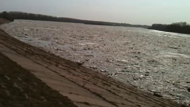ледоход на реке Белая смотреть онлайн