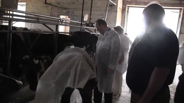 13 августа 2014 года - А.В.Аверкиев в ОАО «Совхоз имени Кирова» смотреть онлайн