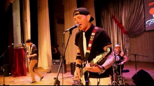 8 БИТ "Неправильный мёд" смотреть онлайн