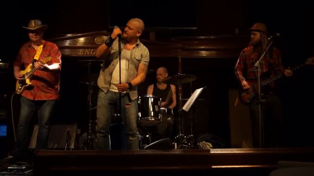 Blue Tattoo - Roadhouse Blues смотреть онлайн