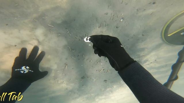 Awesome Metal Detecting Find/Return to Owner смотреть онлайн