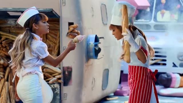 Ariana Grande Comercial Sweet Like Candy смотреть онлайн