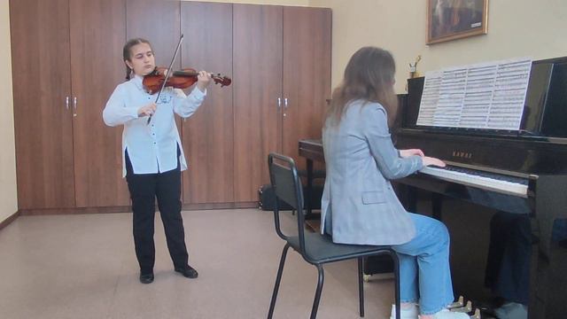 Дж.Эллертон 