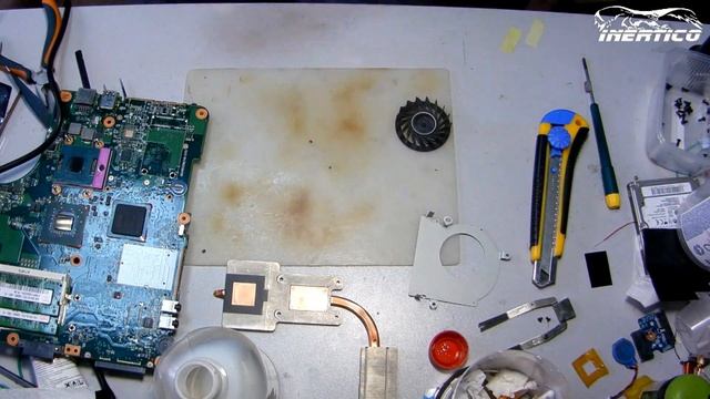 Toshiba L300 - Разборка. Чистка. Сборка. смотреть онлайн