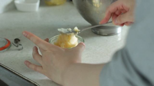 [cc]간단 요리들 : 해녀미역, 허니버터, 사과케일 스무디와 파인애플 смотреть онлайн
