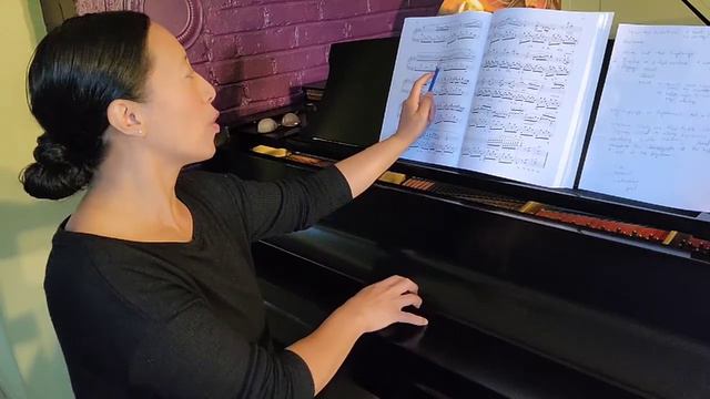 PIANO LESSON: How to practise those fast passages in Chopin. смотреть онлайн