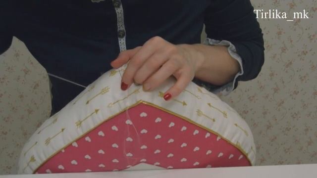 Мастер класс "Как сшить подушку "Сердце" с вышивкой" смотреть онлайн