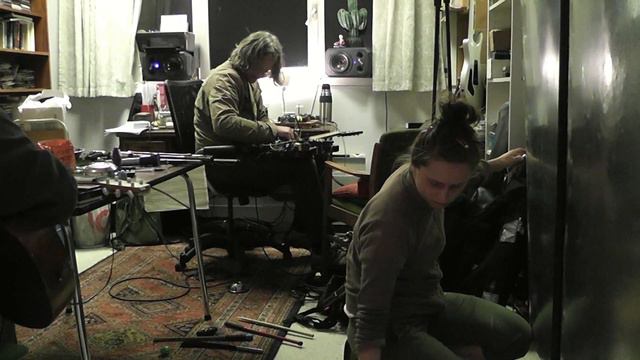 БЕРГЕН - На студии Джона / BERGEN - At John's studio (3) смотреть онлайн