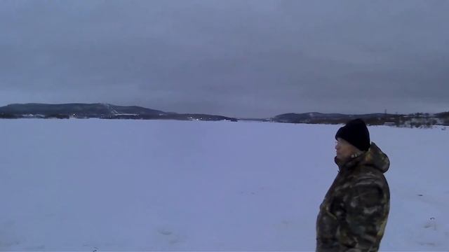 Вышли на реку испробовать удочки. С рыбалки на охоту. смотреть онлайн
