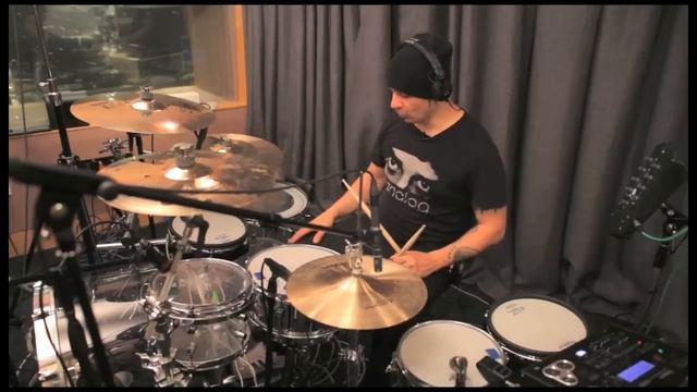How to play Drum and Bass - Drums tutorials by Paul Kodish - sample lesson смотреть онлайн