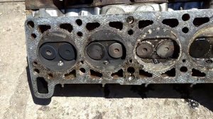 Вода попадает в цилиндры. Эмульсия в масле.