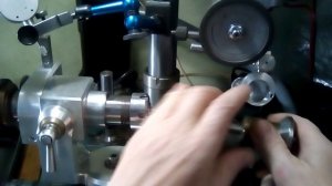Настольный универсальный заточной станок.