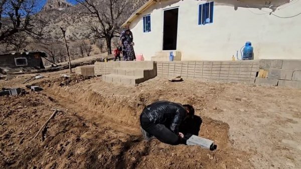 "The magic of beauty:the efforts the master and the love of Fereshte Khanom for the garden.