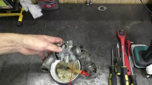 Чистка карбюратора питбайка Каё 140 часть 4