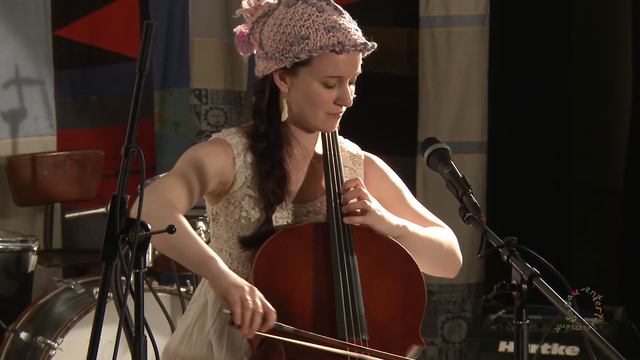 ELEФANT Элефант в крипте св. Николая