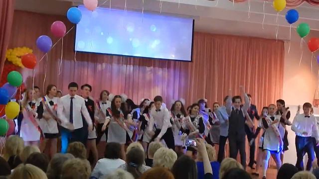 флешмоб + финальная песня, г.Казань, школа 62, Последний звонок 2016 смотреть онлайн