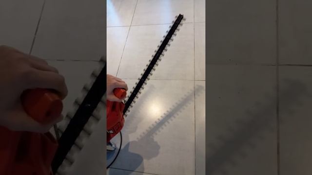 Cortacerco Black & Decker HT500-AR смотреть онлайн