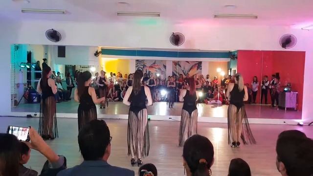 Bris Kiz Ladies Team - Kizomba смотреть онлайн