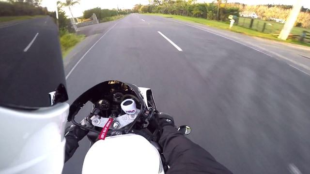 NC23 CBR400RR Short Sunset video смотреть онлайн